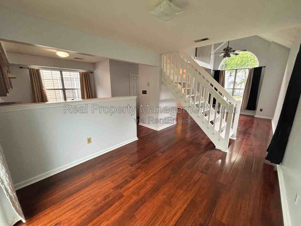 461 Charter Oak Dr - Photo 4 of 14