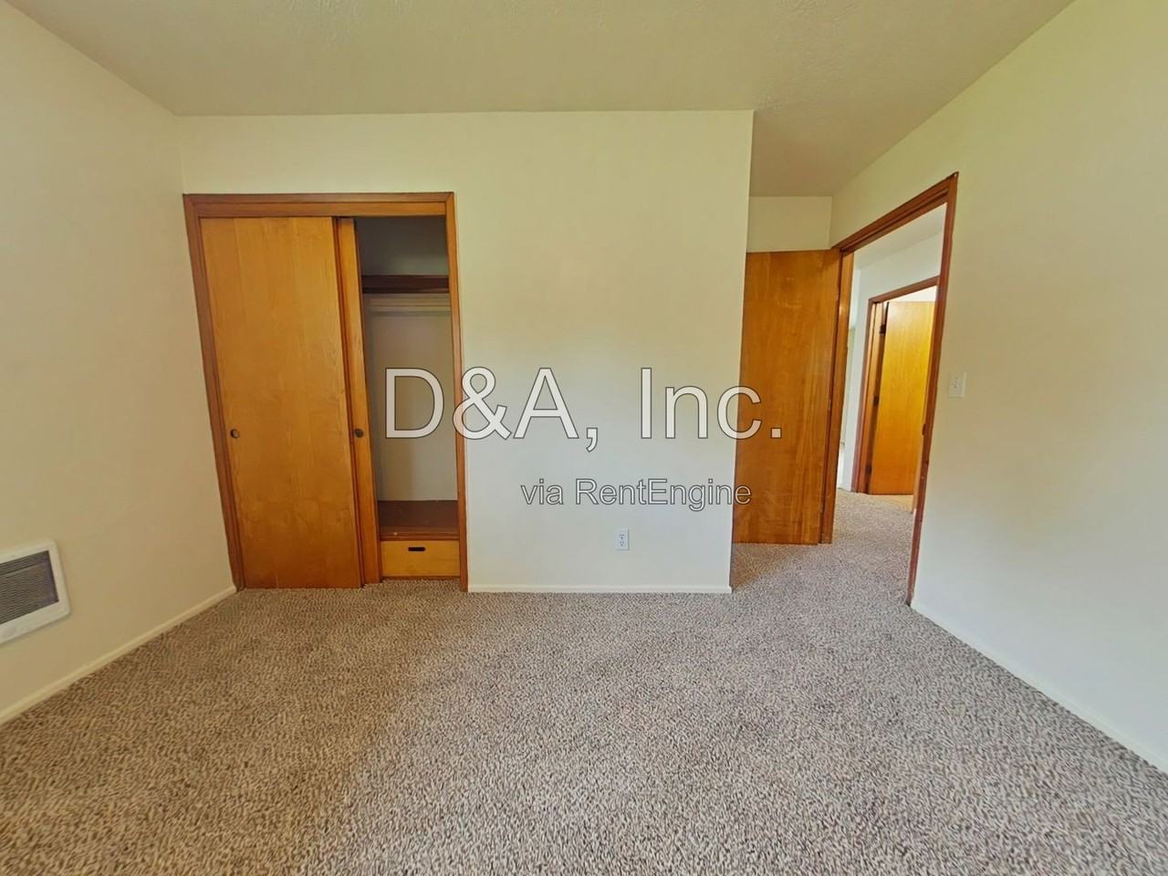 2406 Se Ryan St - Photo 7 of 14