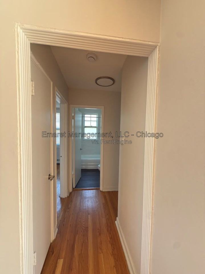 5240 N Campbell Ave Apt 1b - Photo 5 of 12