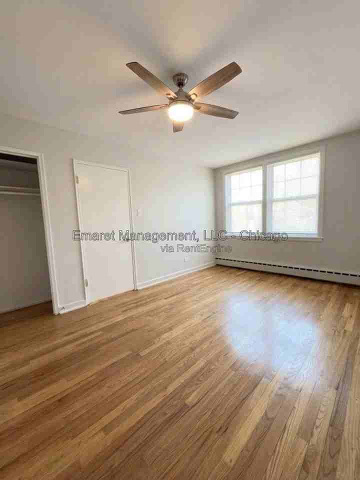 5240 N Campbell Ave Apt 1b - Photo 7 of 12