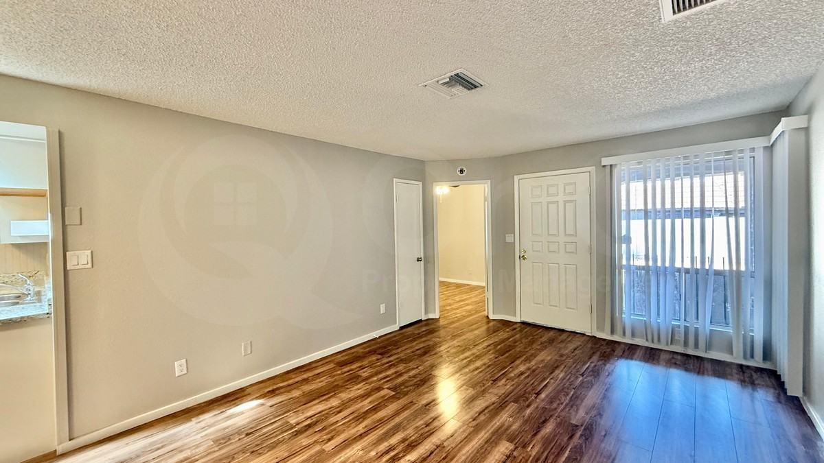 4820 N 89th Ave #50 - Photo 3 of 13