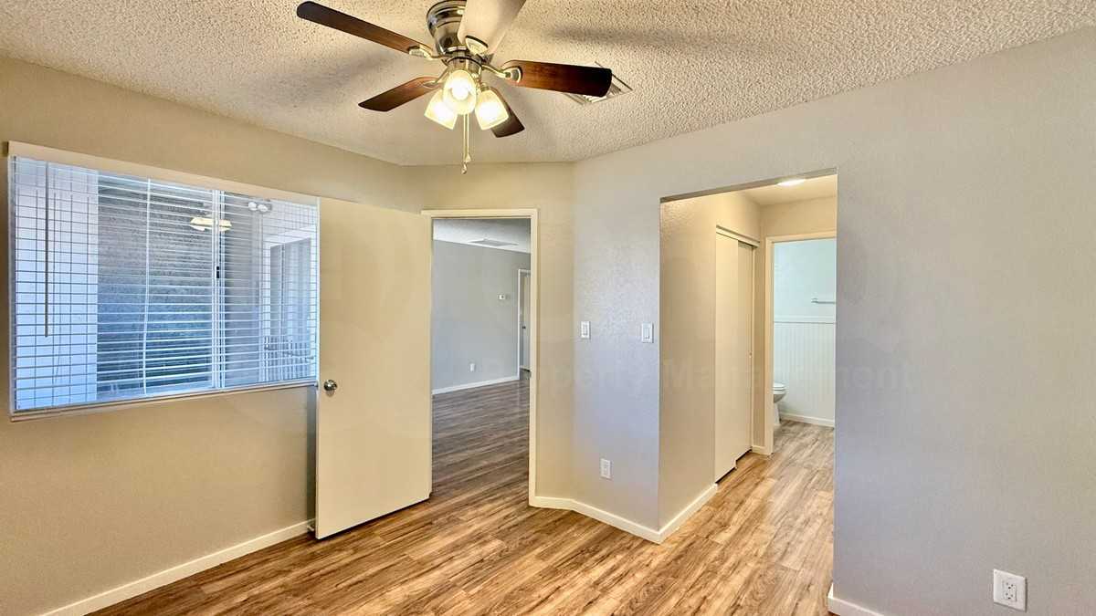 4820 N 89th Ave #50 - Photo 6 of 13