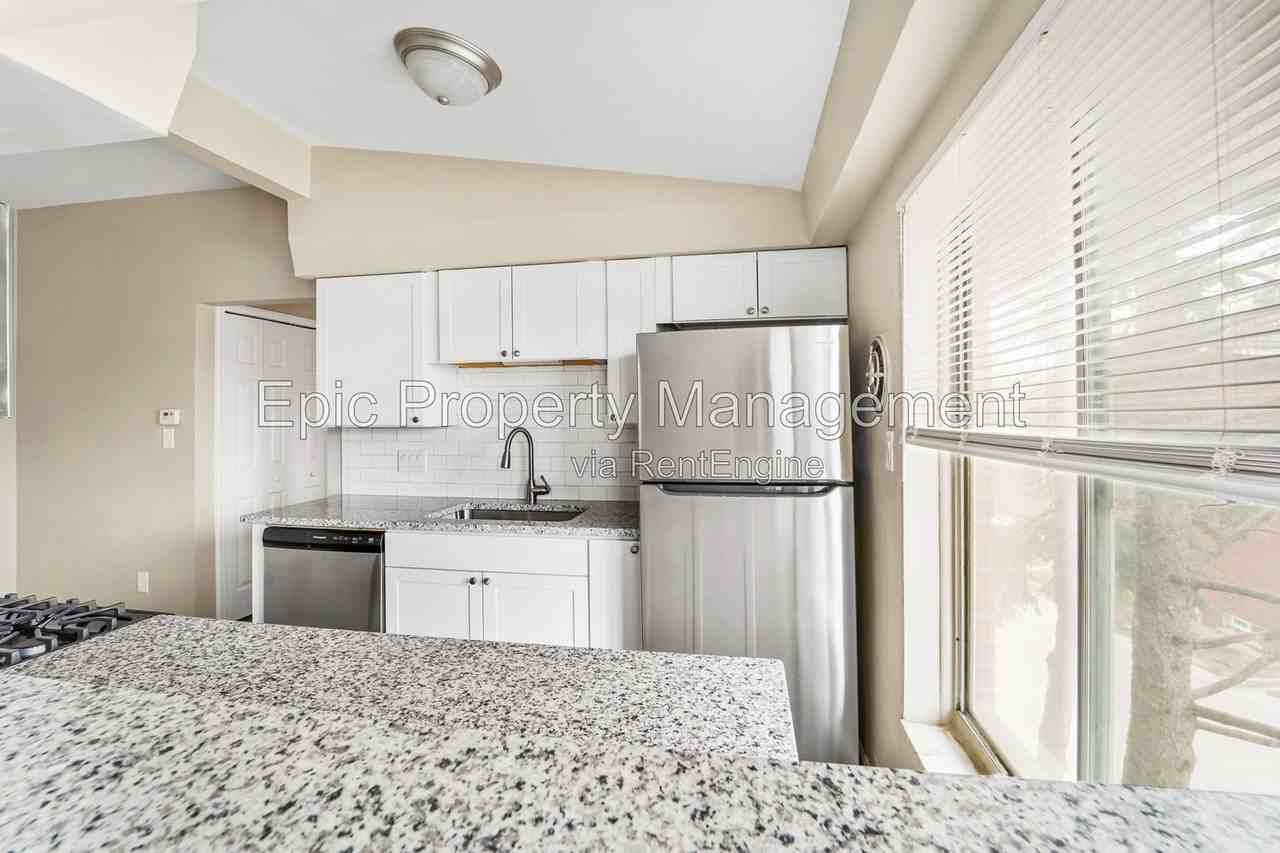 24567 Kelly Rd #5 - Photo 3 of 11
