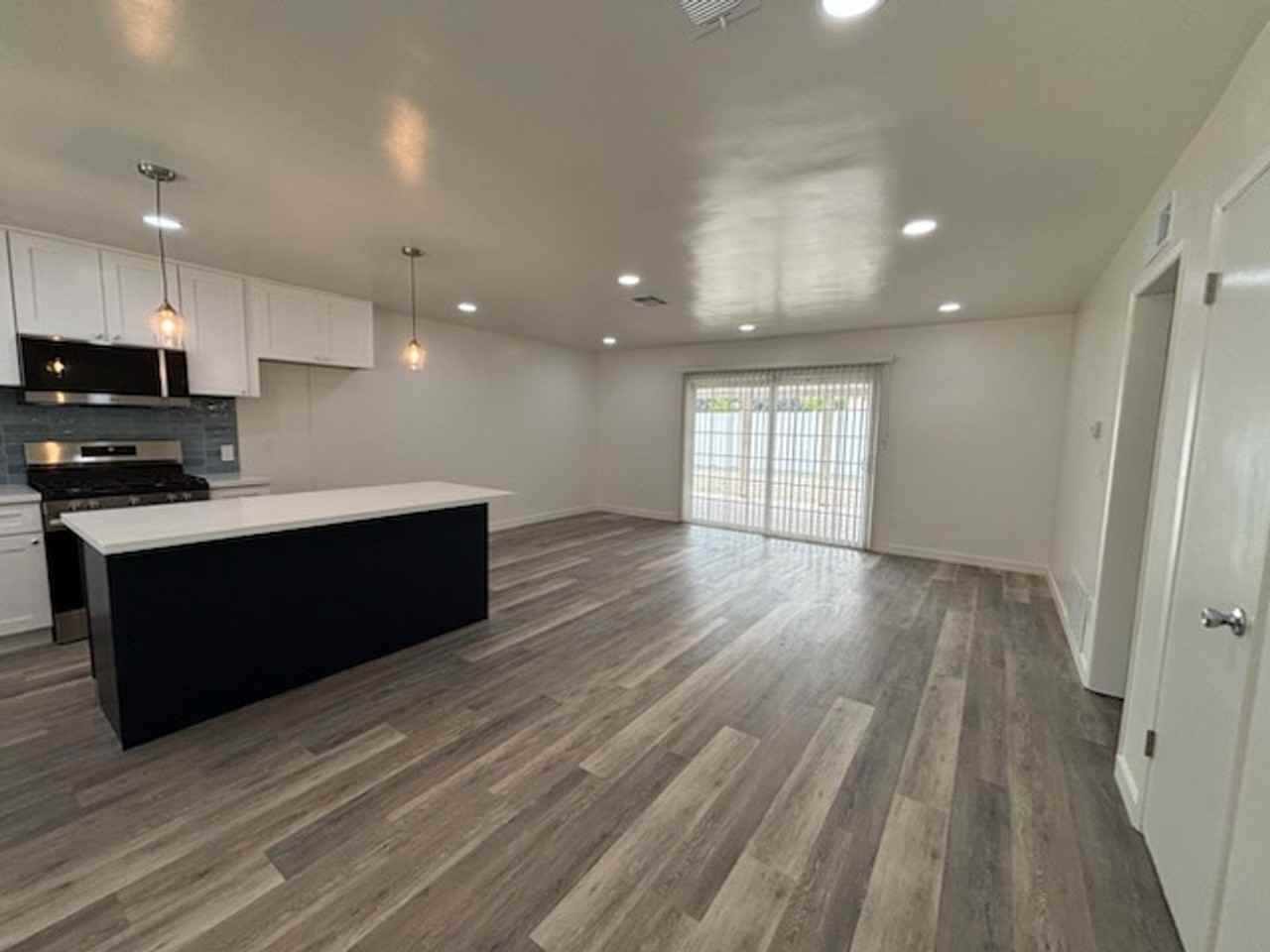 5704 Wisteria Dr #1 - Photo 3 of 21