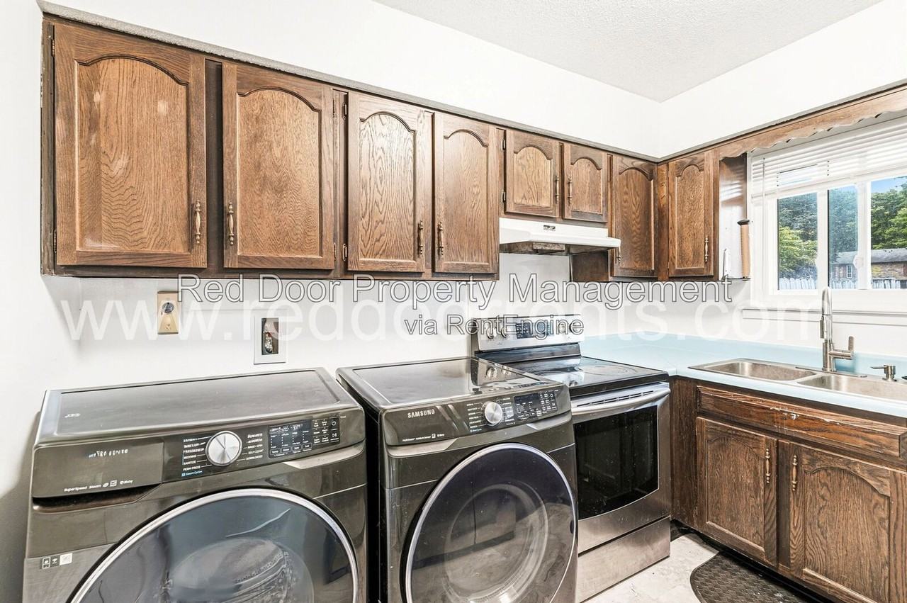 4311 Dahlia Ct - Photo 4 of 25