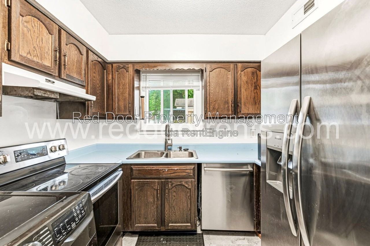 4311 Dahlia Ct - Photo 5 of 25