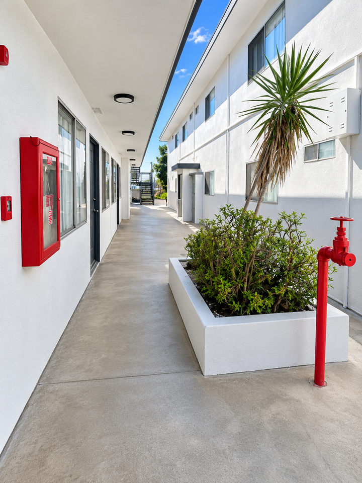 14019 Cerise Ave - Photo 5 of 7