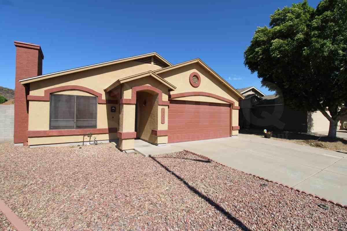 22623 N 31st Dr - Photo 3 of 24