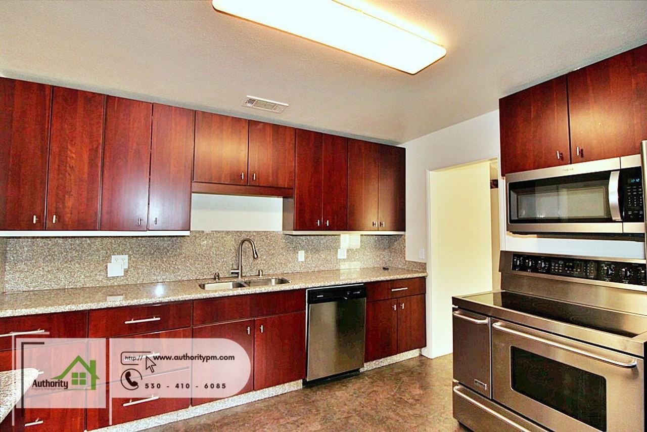 2350 Bonnie Dr - Photo 7 of 26