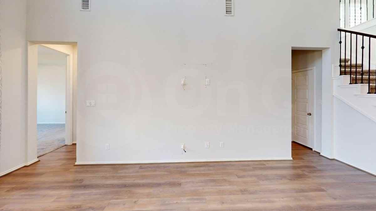 204 Terrene Trl - Photo 4 of 26