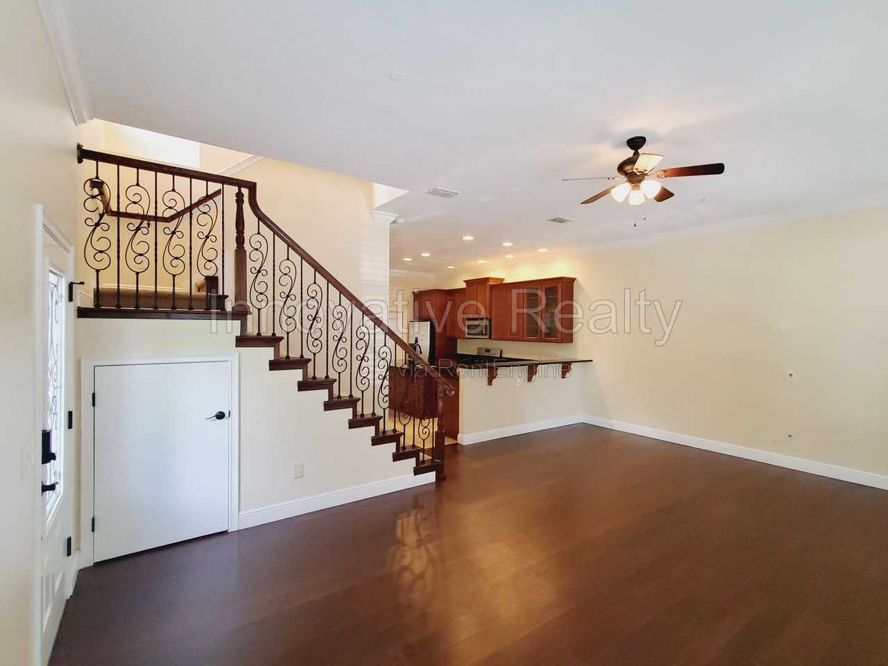 1381 Orchid Ave - Photo 6 of 21