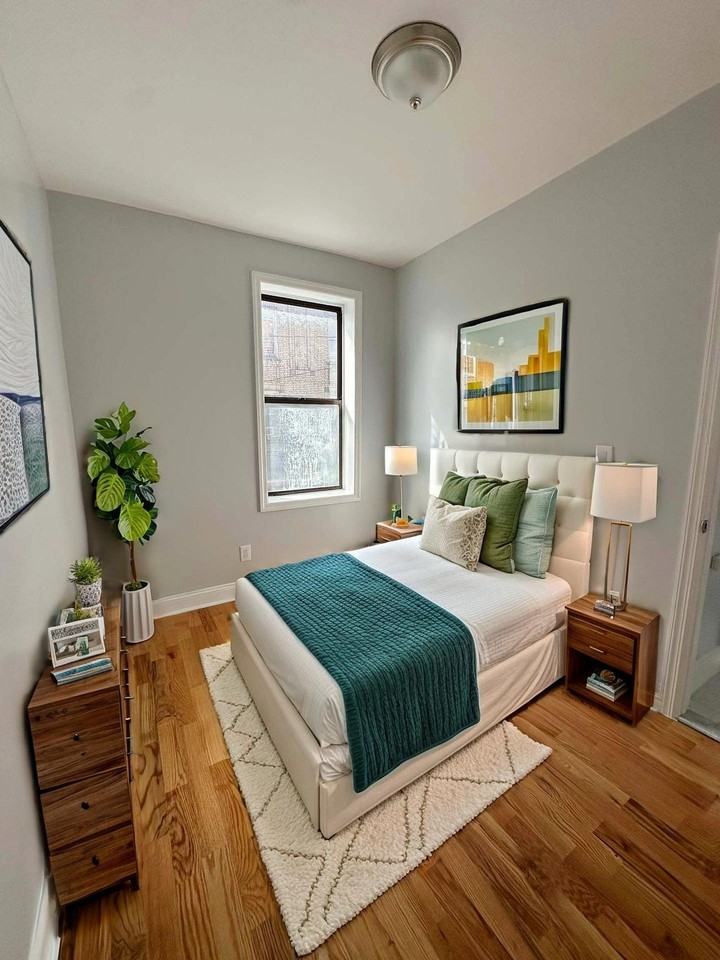 525 60th Street Apartments - Photo 7 of 8