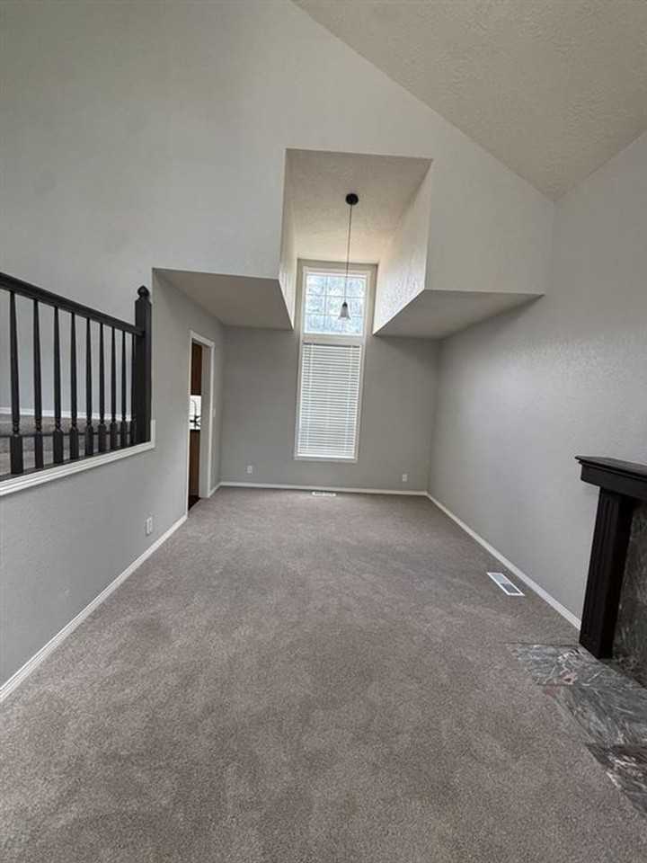 8660 Sw Cortez Ct - Photo 4 of 23