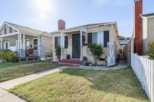 341 10th St #C - Photo 1 of 1