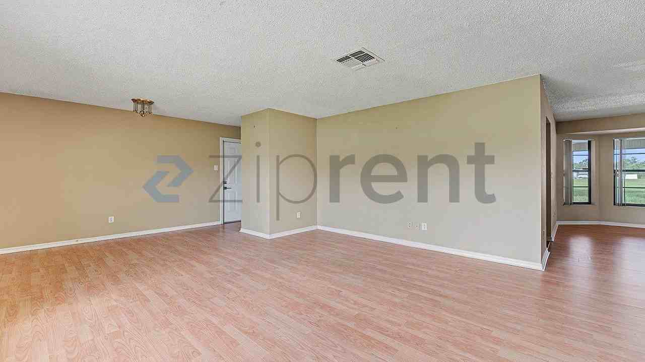 15380 Eastwood Trl - Photo 7 of 40