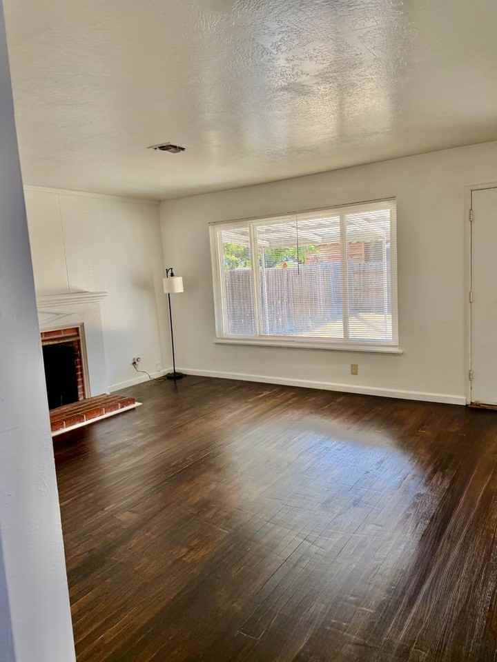 2140 48th Ave - Photo 4 of 19