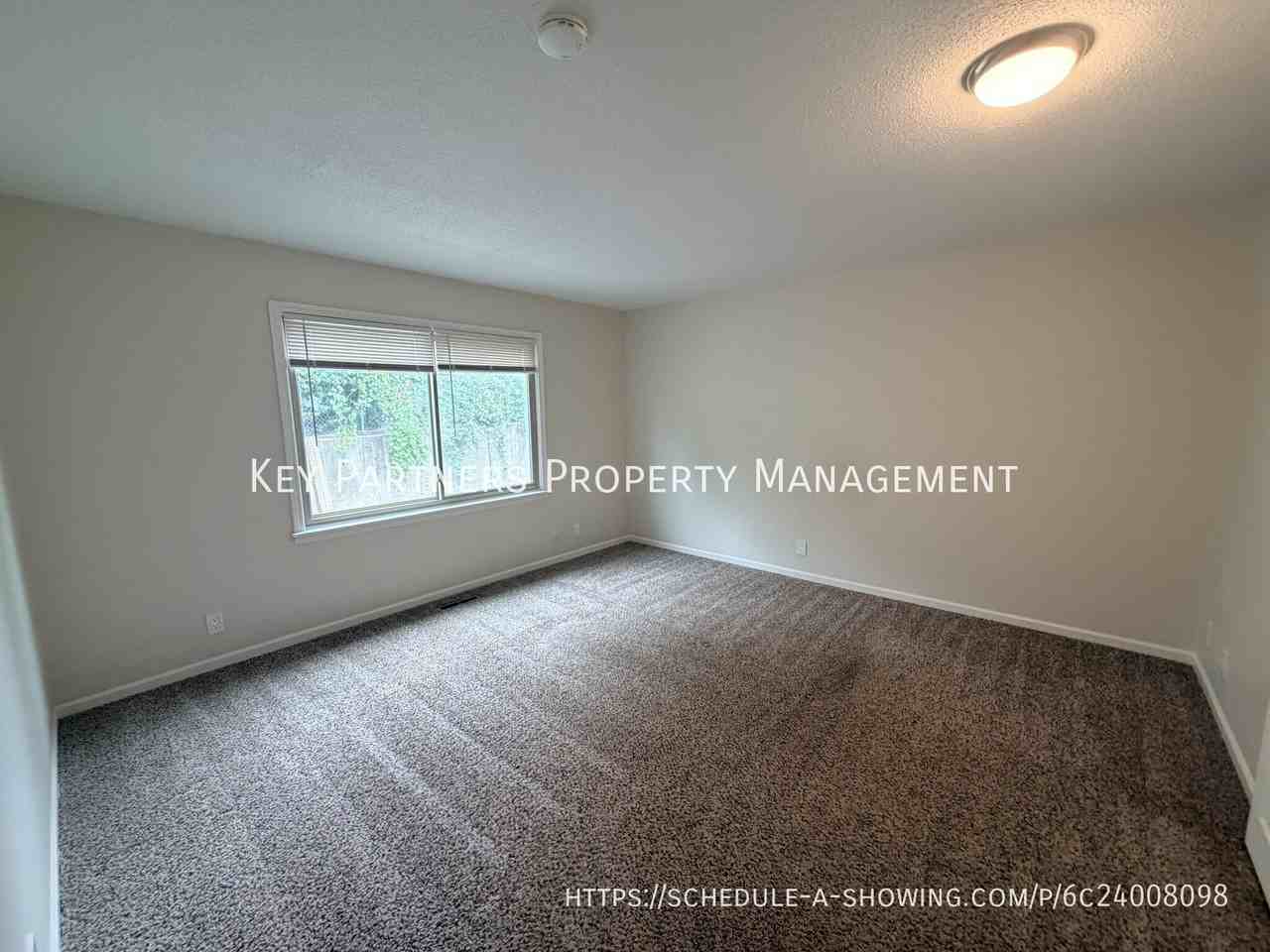 8835 Glenwood St #6 - Photo 5 of 10