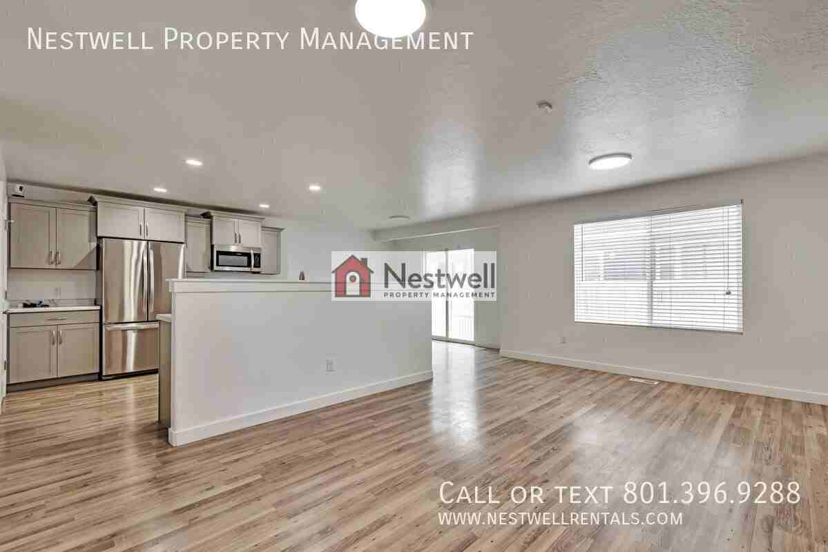 427 S Fox Chase Ln - Photo 2 of 23