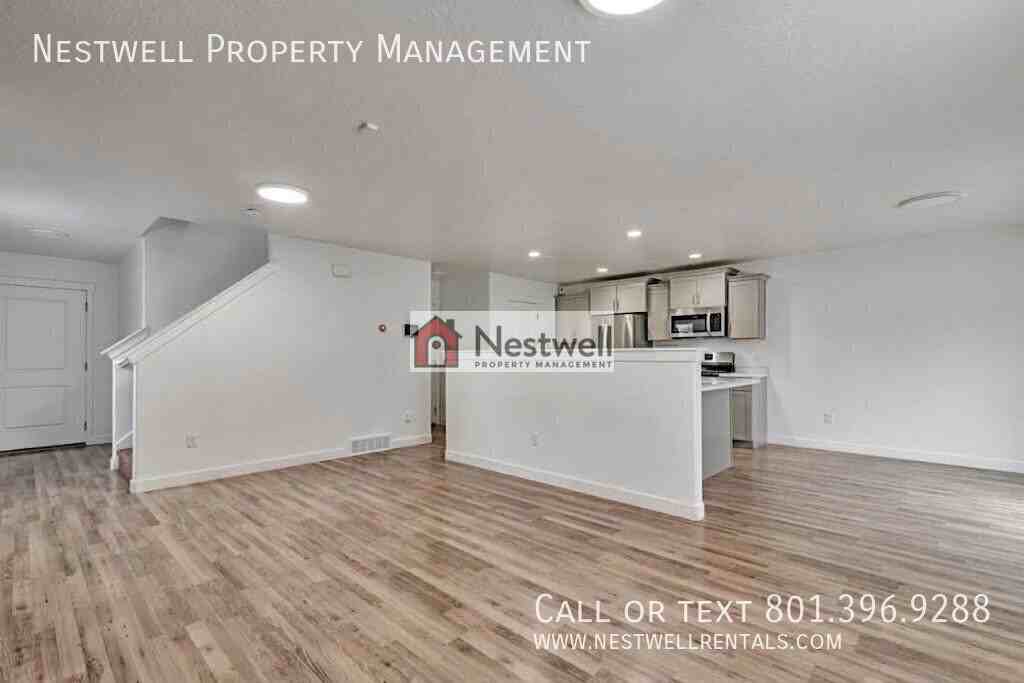 427 S Fox Chase Ln - Photo 3 of 23
