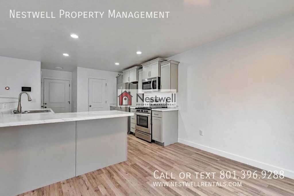 427 S Fox Chase Ln - Photo 4 of 23