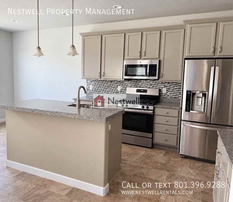 5177 W Ashfield Dr - Photo 2 of 18