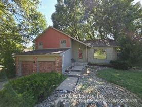 2111 Ne 79th Ter - Photo 1 of 1