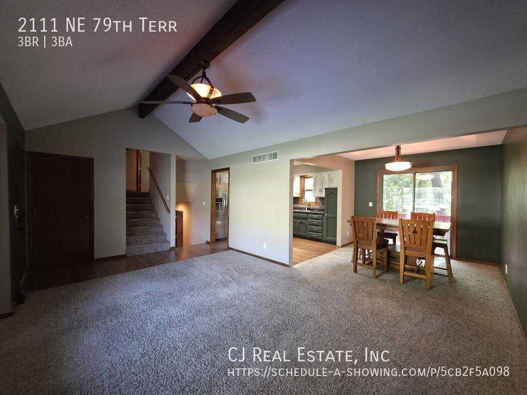 2111 Ne 79th Ter - Photo 2 of 11