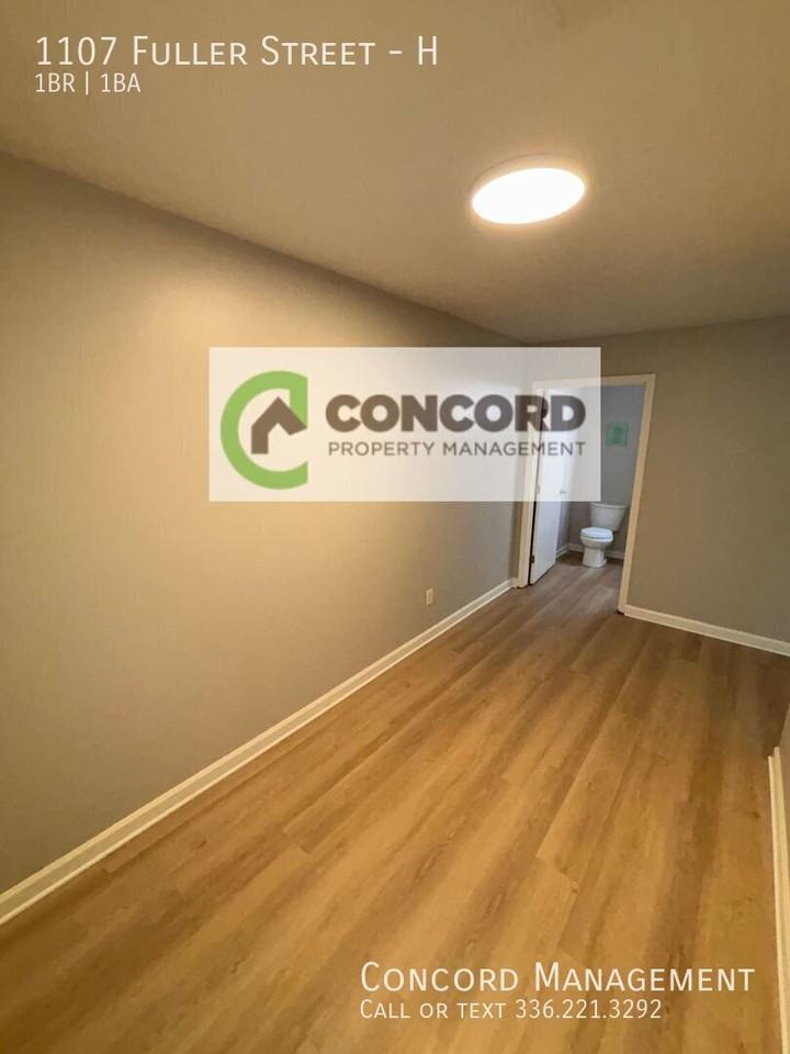 1107 Fuller St #H - Photo 6 of 12