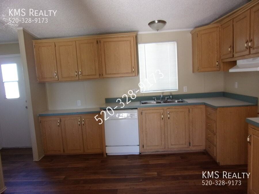 5202 S Liberty Ave - Photo 5 of 30