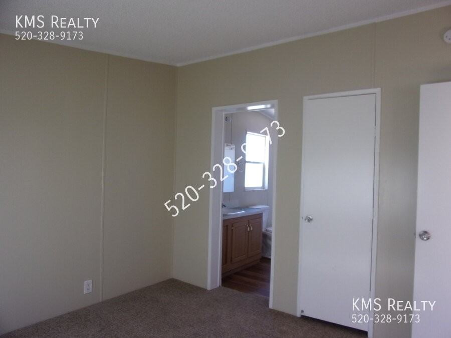 5202 S Liberty Ave - Photo 6 of 30