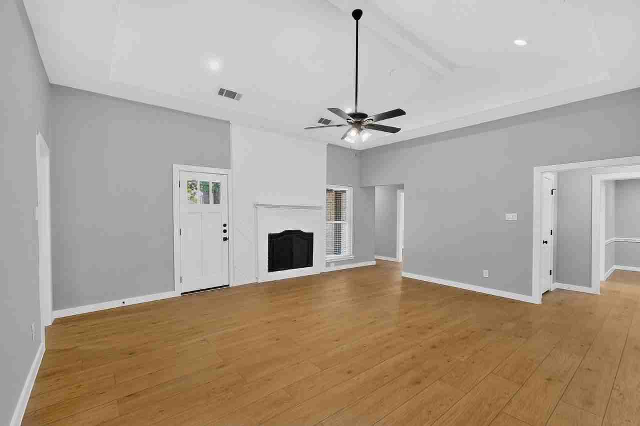2511 Tanglewood Dr - Photo 7 of 44