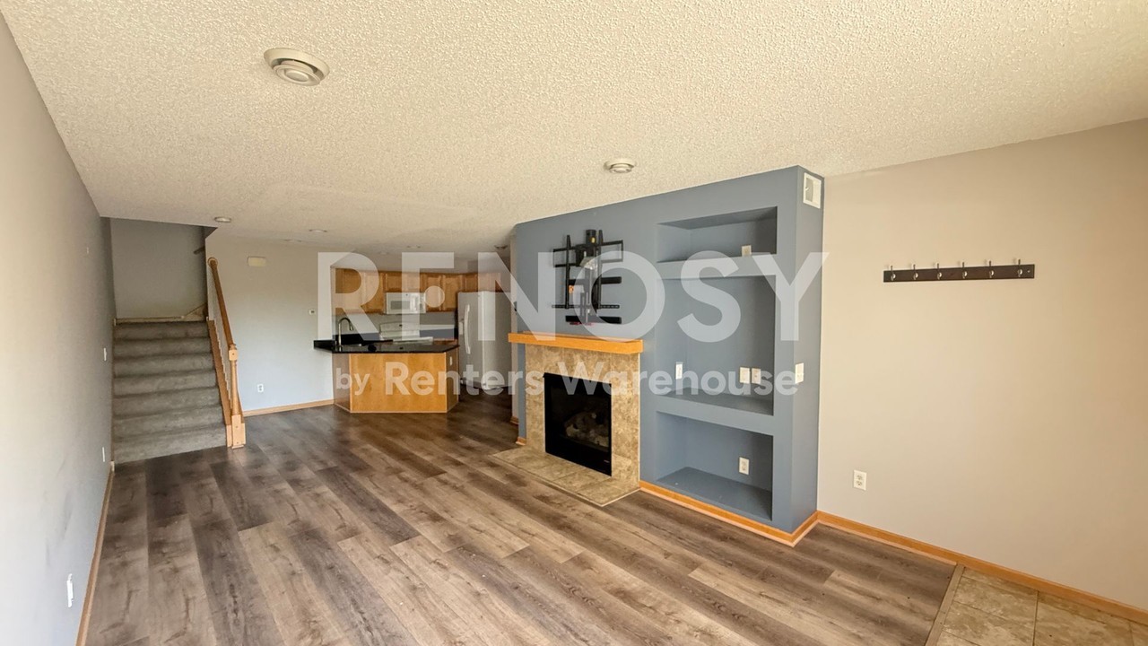 16486 Elm Creek Ln - Photo 2 of 22