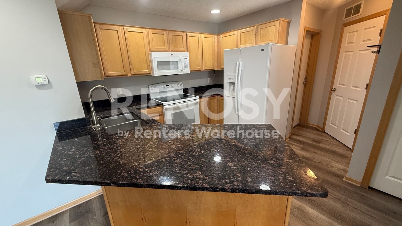 16486 Elm Creek Ln - Photo 7 of 22