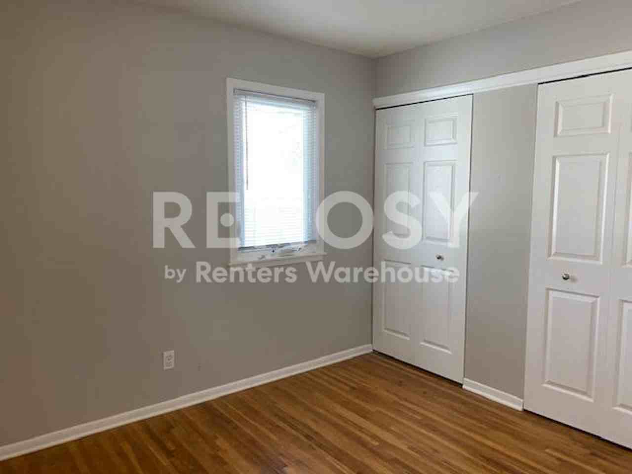 2424 25th St Nw - Photo 6 of 17