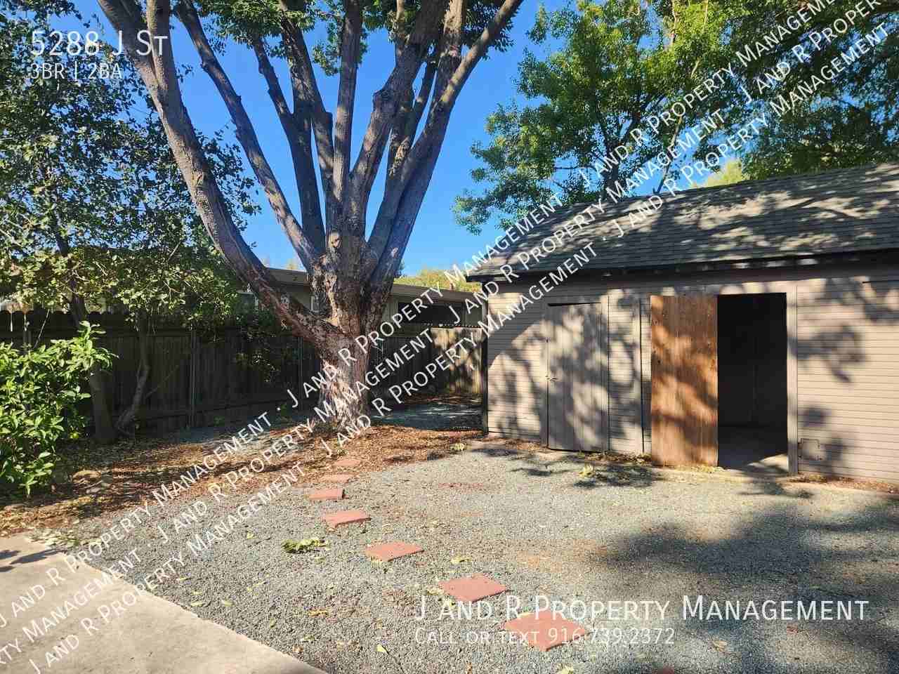5288 J St - Photo 5 of 18