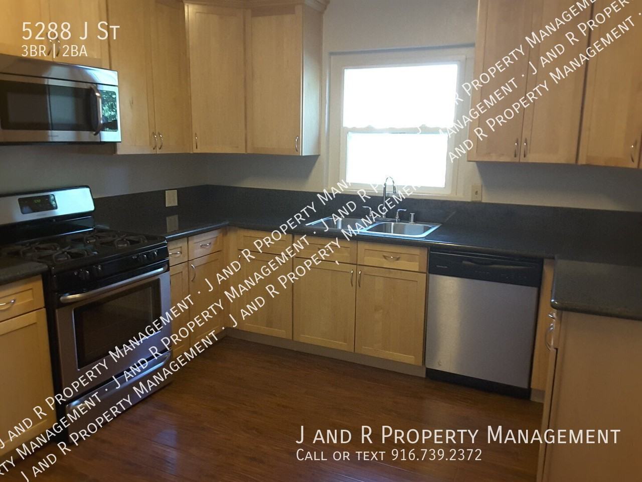 5288 J St - Photo 6 of 18