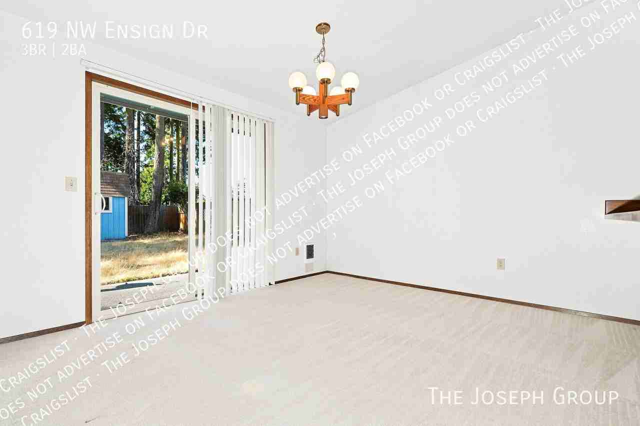 619 Nw Ensign Dr - Photo 6 of 22