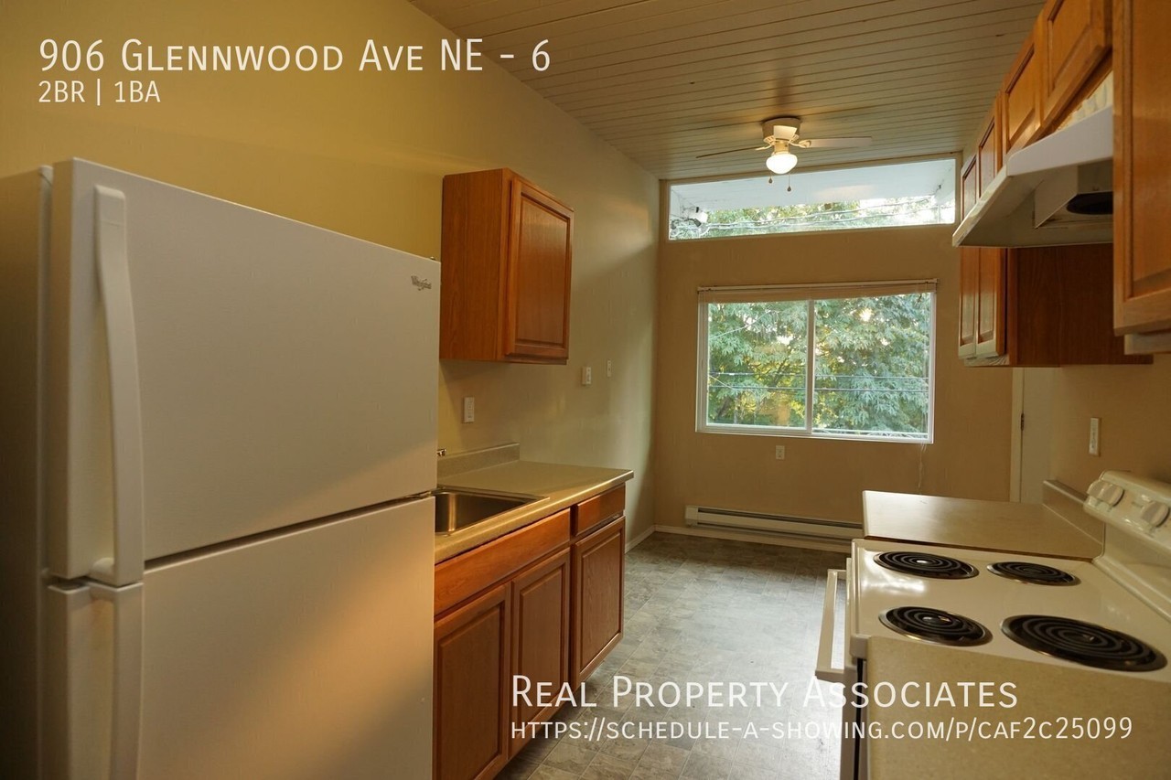 906 Glennwood Ave Ne #6 - Photo 6 of 13