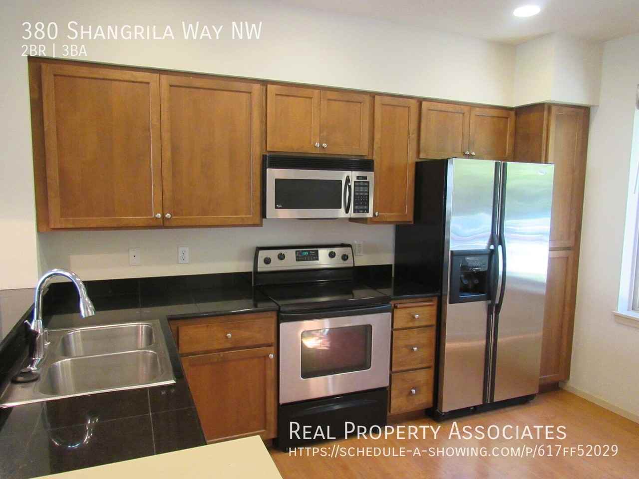 380 Shangrila Way Nw - Photo 4 of 36