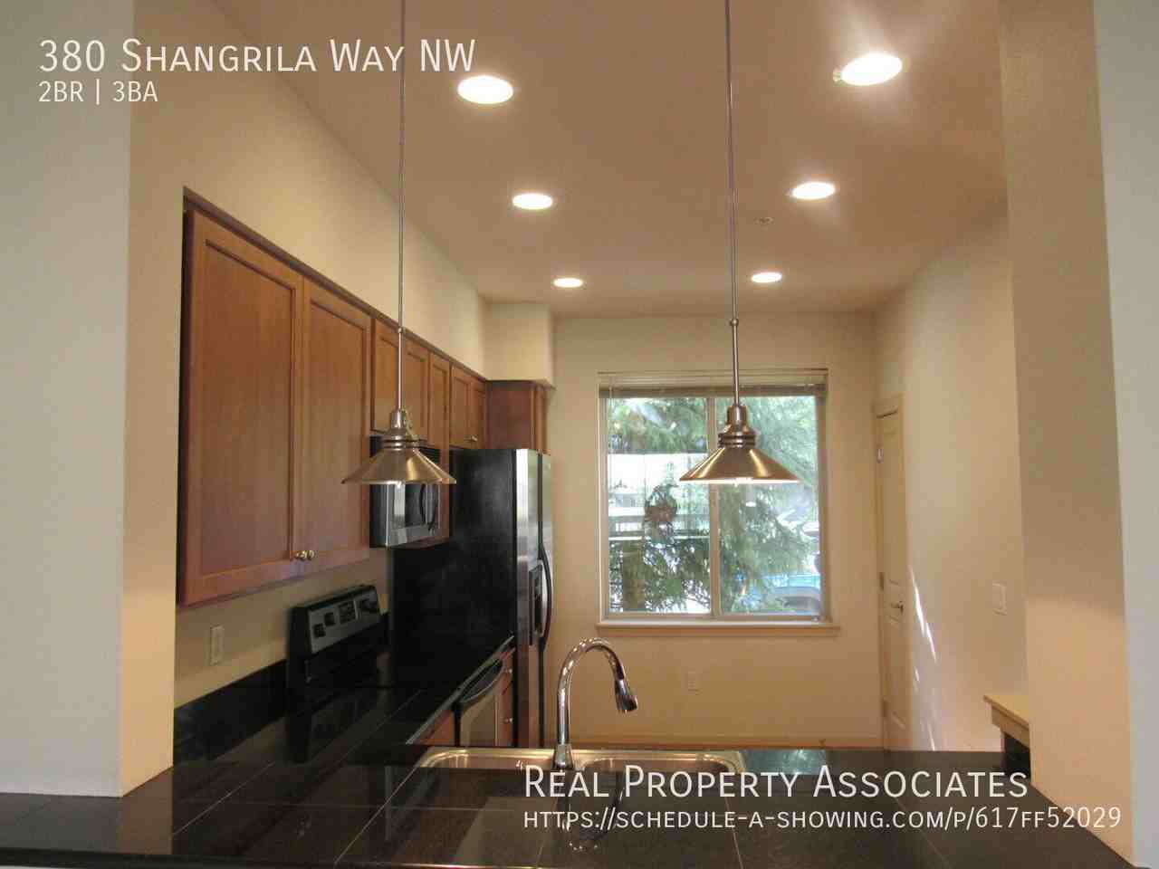 380 Shangrila Way Nw - Photo 5 of 36