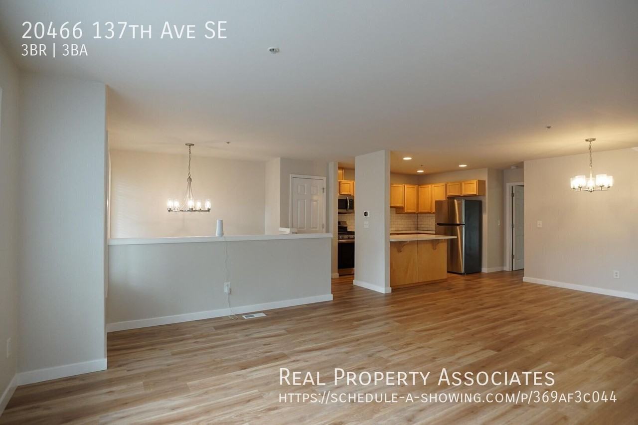 20466 137th Ave Se - Photo 5 of 31