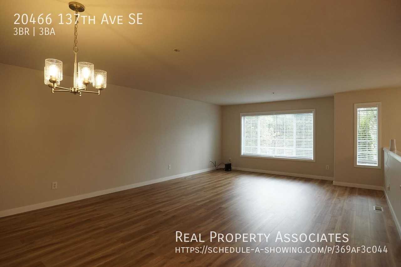 20466 137th Ave Se - Photo 7 of 31
