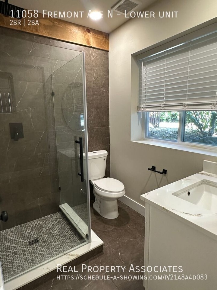 11058 Fremont Ave N - Photo 7 of 18