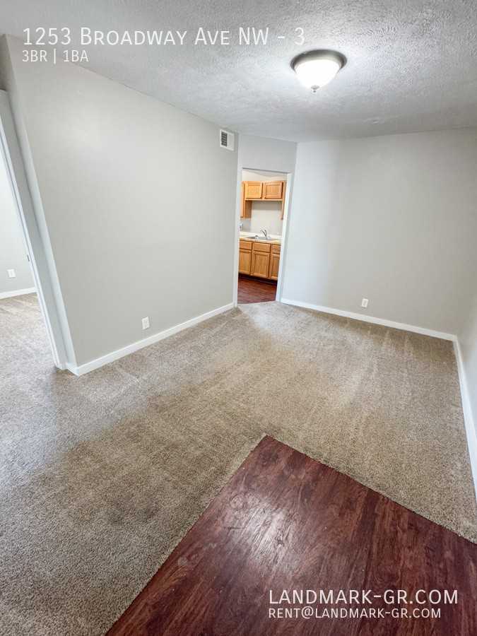 1253 Broadway Ave Nw #3 - Photo 2 of 17
