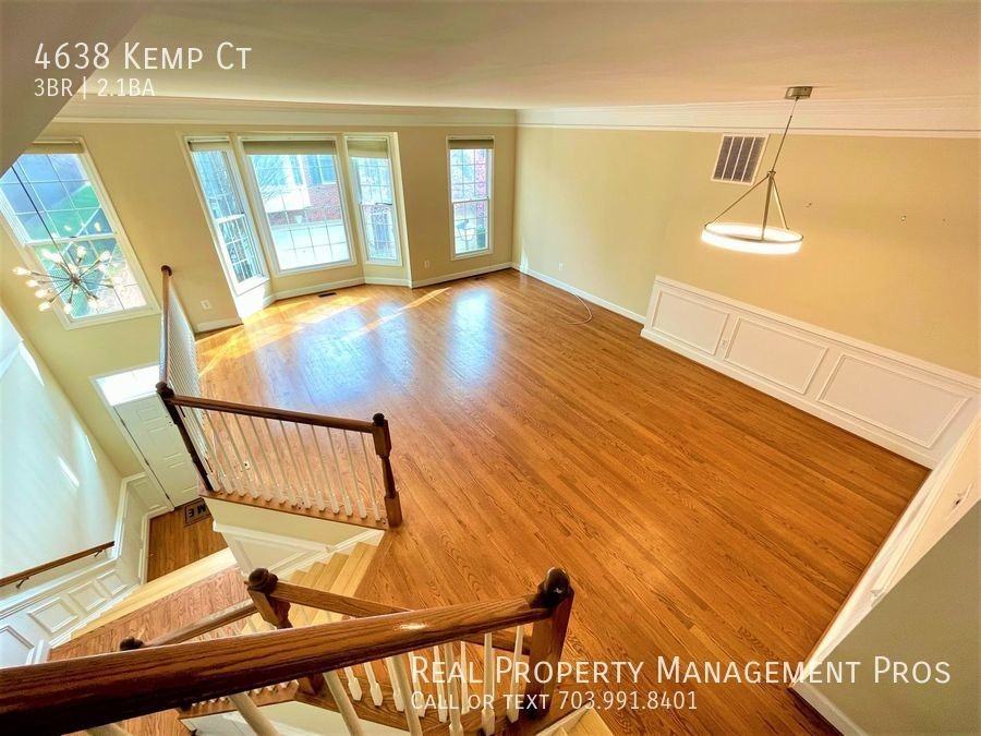 4638 Kemp Ct - Photo 2 of 17