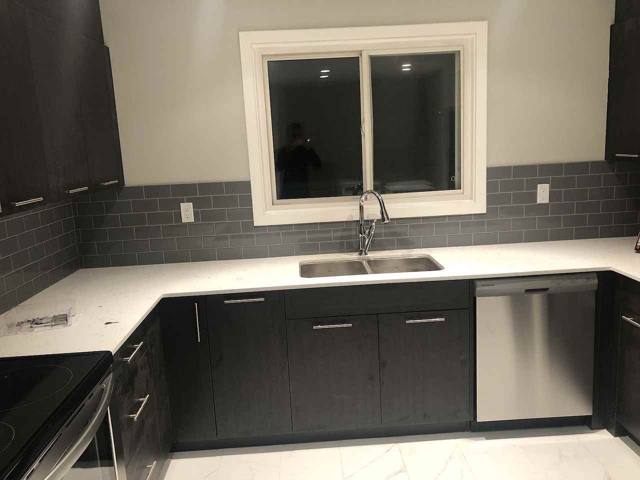 111 Dovercliffe Way Se - Photo 6 of 11