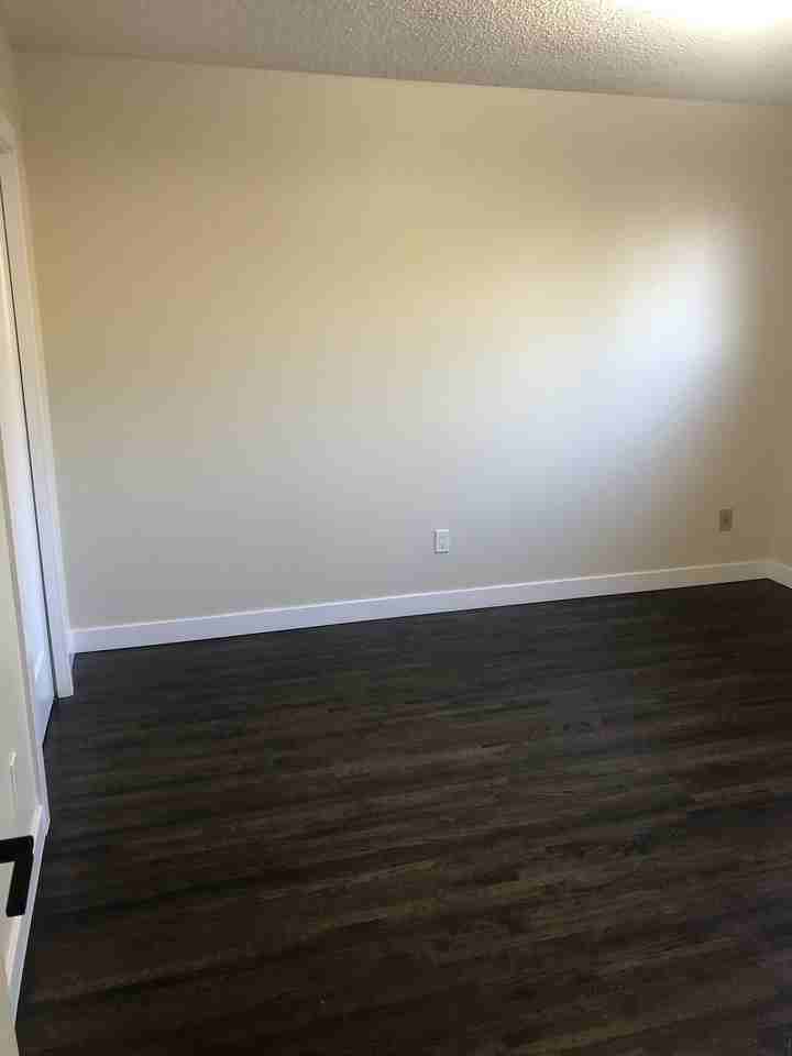 111 Dovercliffe Way Se - Photo 7 of 11