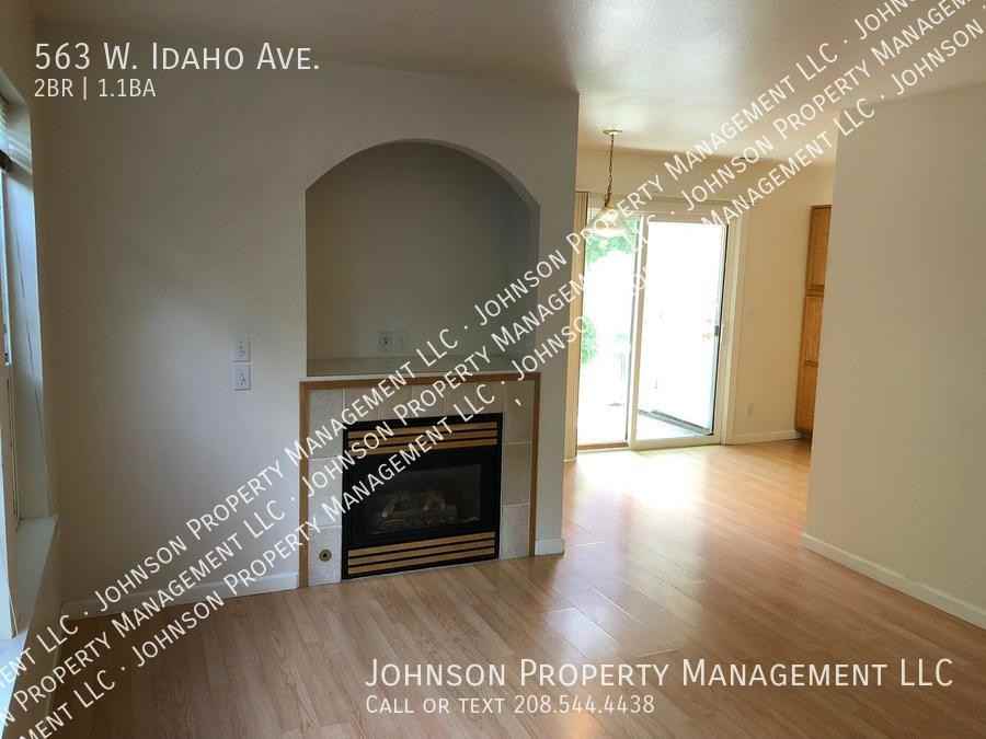 563 W Idaho Ave - Photo 5 of 15