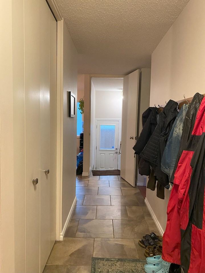 2412 Palisade Dr Sw - Photo 5 of 39