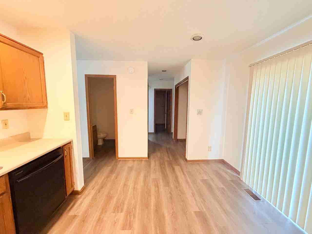 2160 Galaxy Dr - Photo 6 of 17